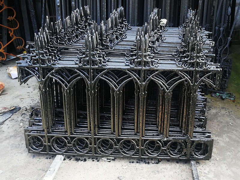 铸铁护栏
